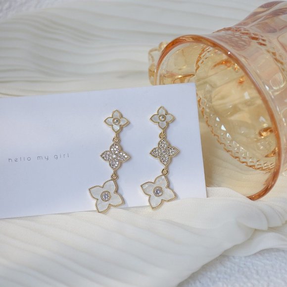 NEW 14K Gold Plated Diamond Clover Drop Earrings - Picture 4 of 7